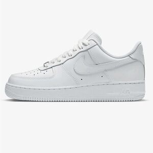 White Nike Air Force 1
